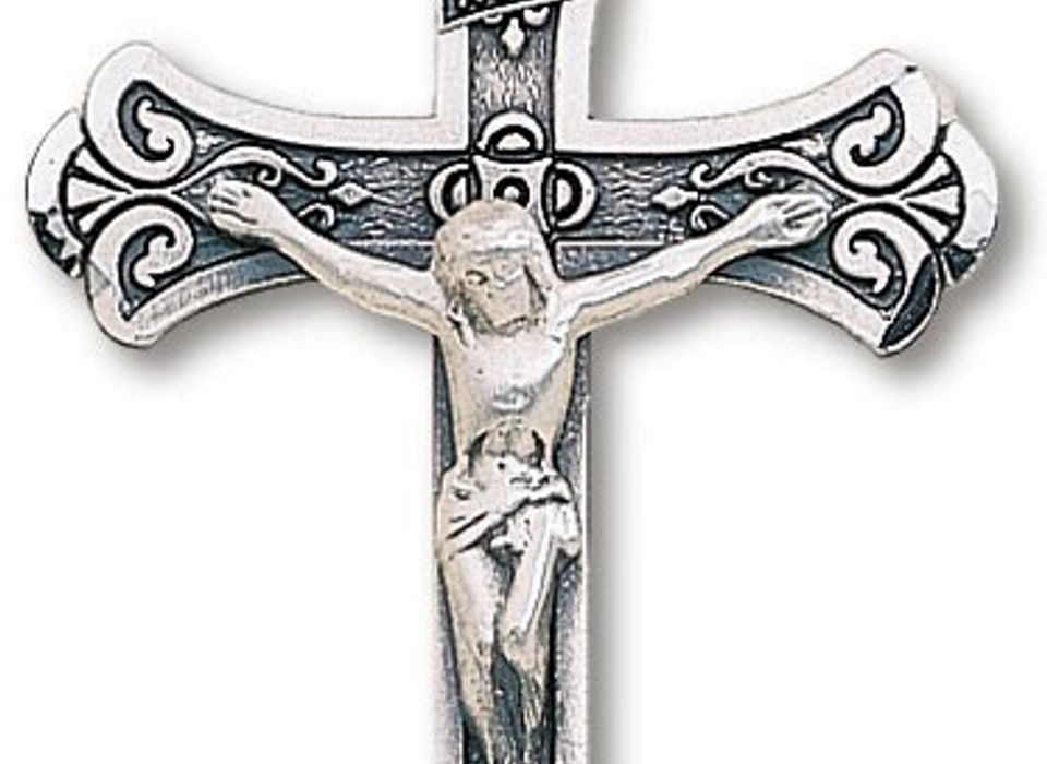 STERLING SILVER ORNATE CRUCIFIX ON 24