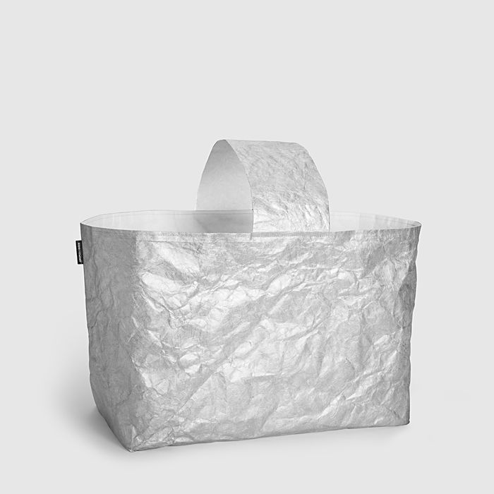 Light and foldable mini carrier bag