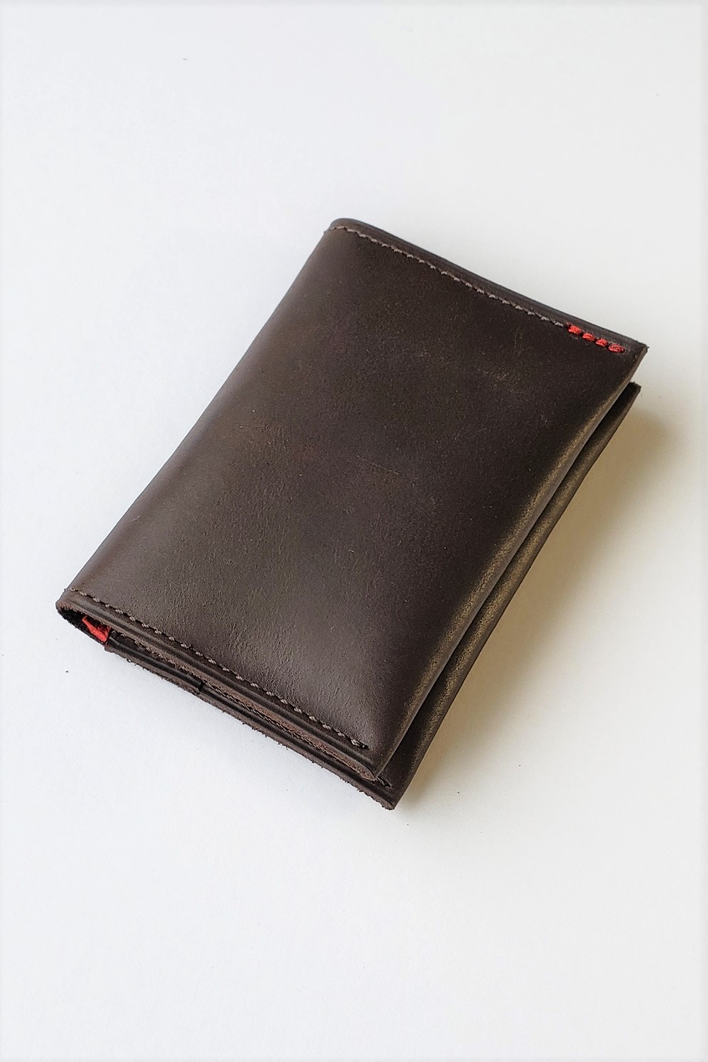 Small leather wallet made in Montreal, Quebec | SNOLAND