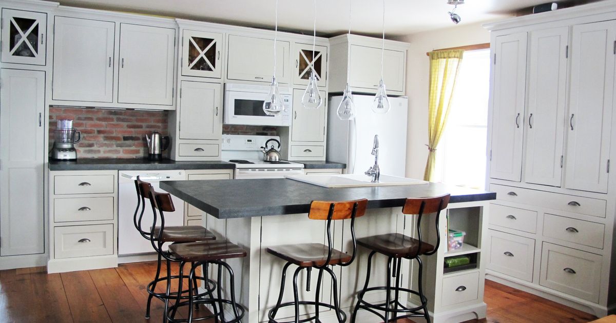 armoirecuisineancienneboismassifjoliettelanaudiereantiquevieil