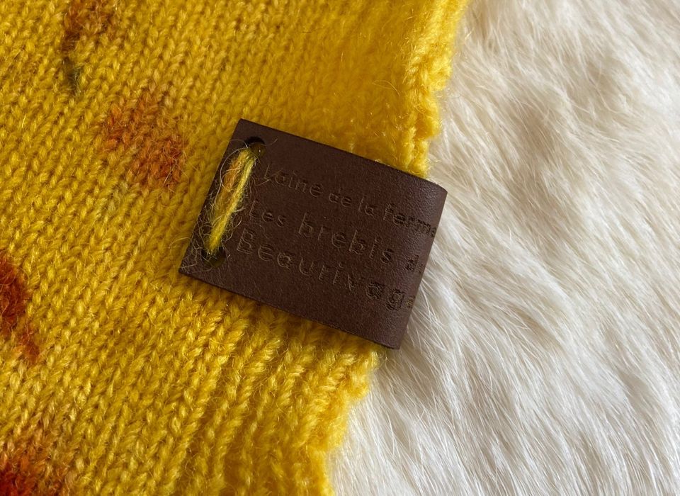 Mes étiquettes en cuir pour personnaliser mes tricots - DIY
