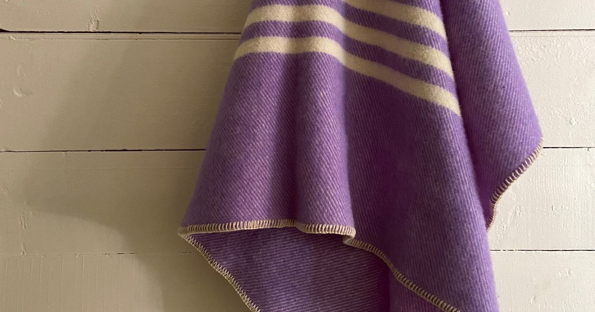 Wool baby blanket 48'' x 30'' mauve and white